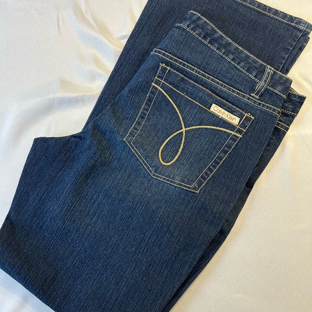 Calvin Klein Jeans Women's Straight Leg Dark Blue Denim
